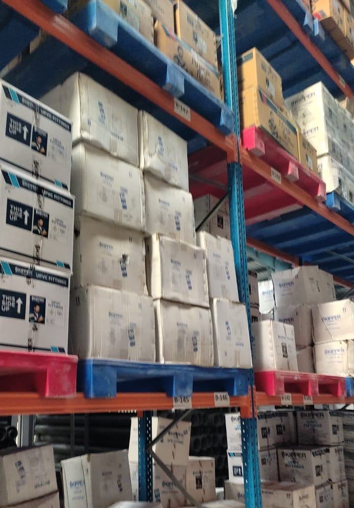 Racking with red and blue pallets